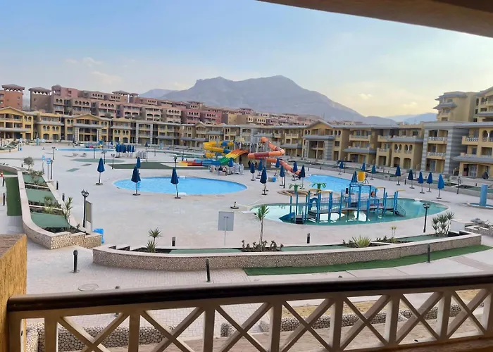 Porto Sokhna Golden View *